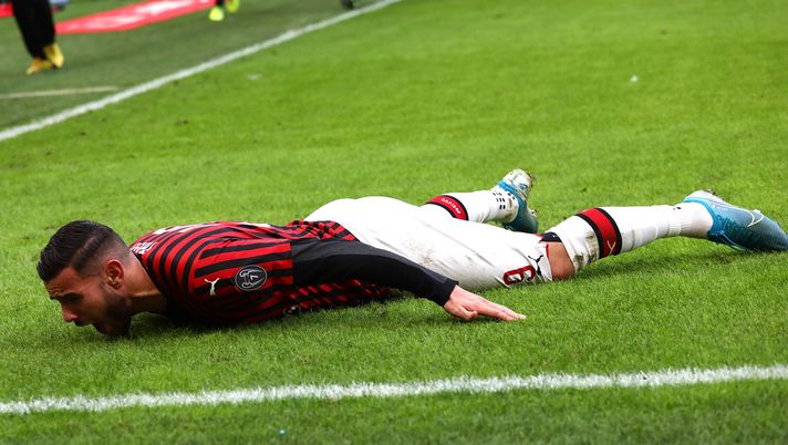 Sergio Ramos, Balotelli, Lautaro, Theo: tutti pazzi per la Dolly Parton Challemge