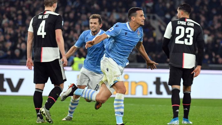 Sarri sbuffa per il rosso a Cuadrado ma la Juve è discontinua: Lazio da Scudetto?