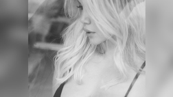 Wanda Nara, dicembre hot a Parigi. Décolleté da paura per Lady Icardi
