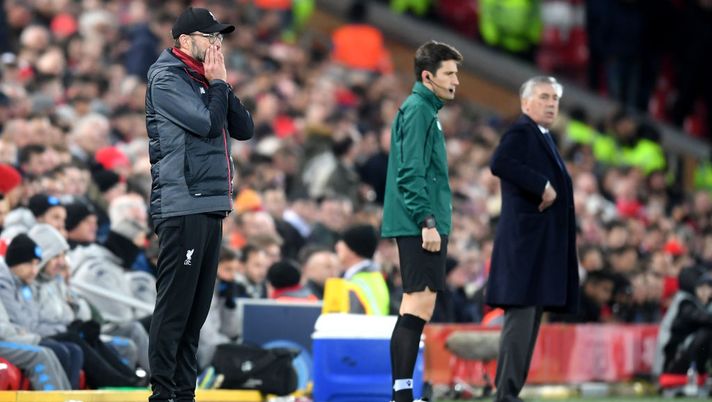 Dopo Liverpool, De Laurentiis perdona gli ammutinati e attacca “i gufi”