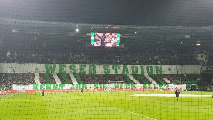 Giù le mani dal Weserstadion: i tifosi del Werder Brema contro la vendita del nome del proprio stadio