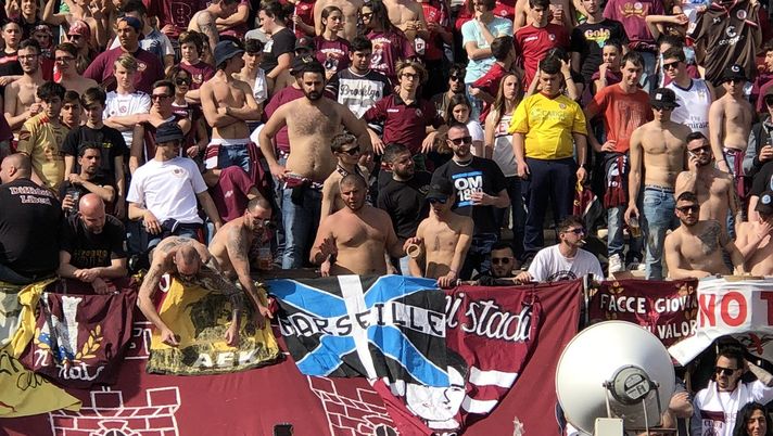 Livorno e Pro Vercelli contro la noia da quarantena: ecco la sfida ai propri tifosi a colpi di cruciverba calcistici