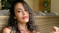 Eva Padlock infiamma il web: l’ex ombrellina posa in bikini e fa impazzire i fan