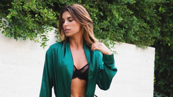 Elisabetta Canalis, sensualità pazzesca. Fisico pazzesco per l’ex velina che fa esplodere il web