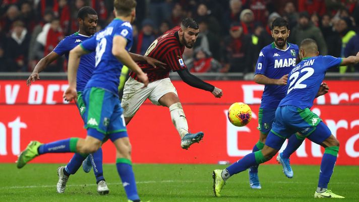 Palo, traversa, Var: sotto gli occhi della Storia, gli episodi non aiutano il Milan