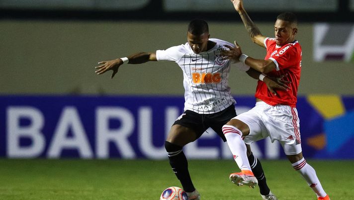 A porte chiuse ma “con i tifosi”: il Corinthians ha riprodotto la sua Torcida nell’Arena deserta