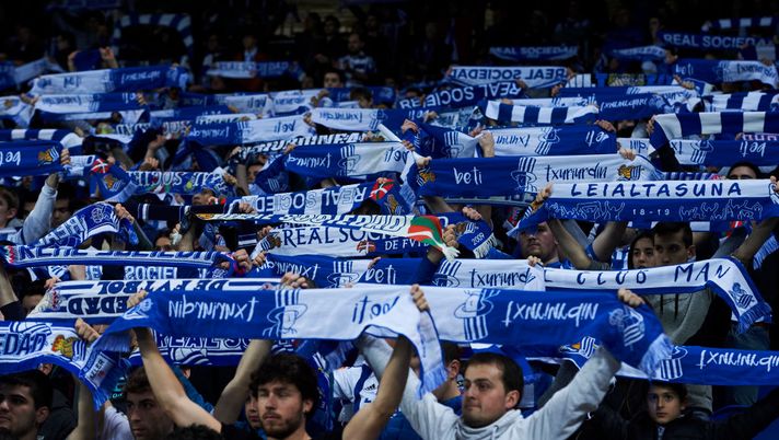 Derby basco, l’Eibar scrive ai tifosi abbonati via SMS: “Se non vieni allo stadio, vendiamo il tuo posto”