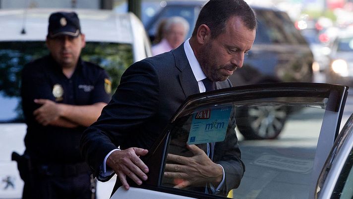 Barcellona, Sandro Rosell denuncia: tutto un complotto, introdotta una busta in casa mia per incastrarmi
