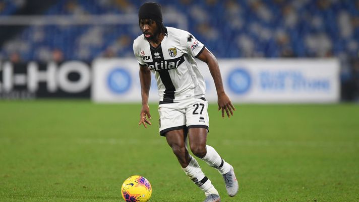 Qatar, la Federazione blocca il trasferimento di Gervinho: frasi di circostanza Xavi, idea ricorso Parma