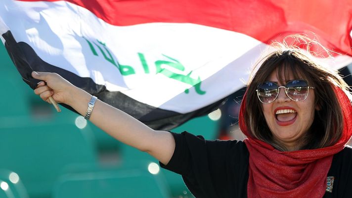 L’Iraq vince il derby sull’Iran a tempo scaduto: manifestanti e Polizia insieme in piazza a festeggiare