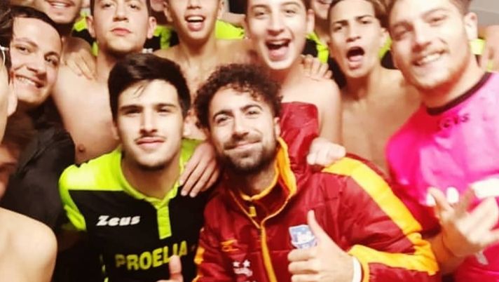 Michele Santoro, il calciatore-infermiere: “C’è panico ma che gioia quando un paziente migliora, il calcio resta la mia vita”