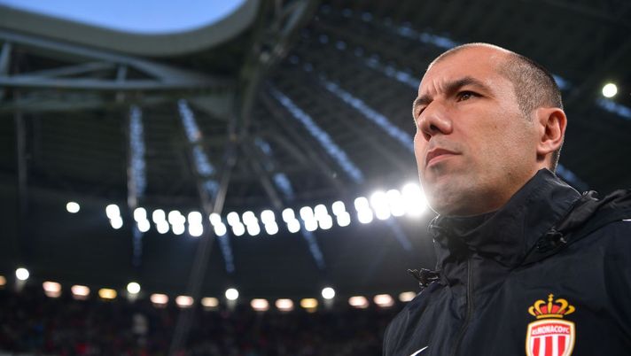 Monaco, l’espulso Ruben Aguilar guida la rivolta contro la Var: la prende a calci