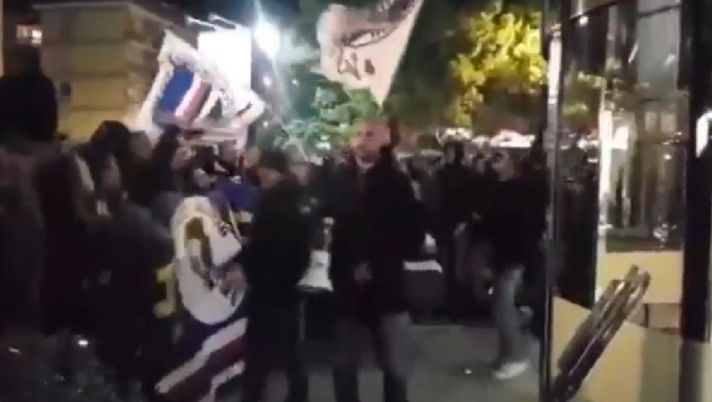 Chi non salta…tutti in ritiro per il derby: è caldissima la vigilia dei tifosi della Sampdoria