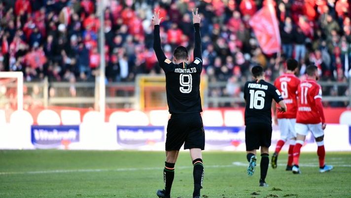 Lo ha rifatto: Adriano Montalto-gol nel Venezia a Perugia, ricordando il 3-2 del derby umbro con la Ternana…