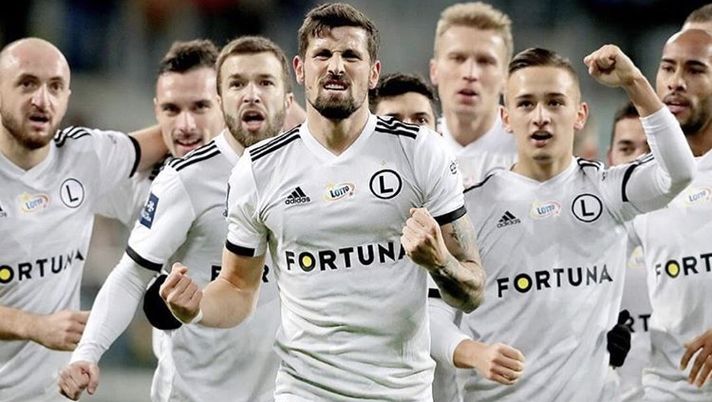Municipal Stadium: spettacolo sugli spalti di Wroclaw nella super-sfida polacca vinta dal Legia