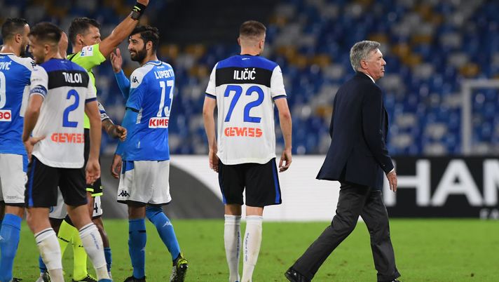 Carlo Ancelotti diventa giornalista e incalza il mondo arbitrale: fine della polemica