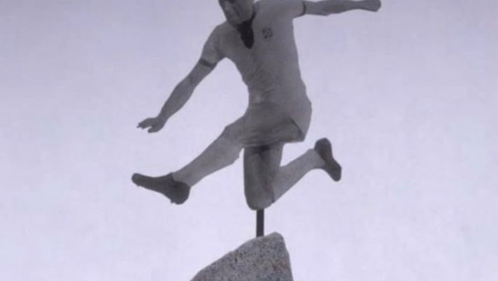In arrivo dalla Fondazione Sciola il granito per la statua di Gigi Riva: l’artista che scolpirà il basamento è Vincenzo Ganadu