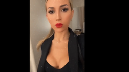VIDEO / Agustina Gandolfo incanta i fan con il suo outfit: décolleté esplosivo per Lady Lautaro
