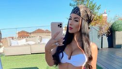 Nathalia Felix, un selfie che accende la giornata. E il web apprezza