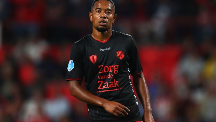 Utrecht, Urby Emanuelson: “Cagliari perchè non hai preso Gyrano Kerk? Mi ricorda Rafael Leao”
