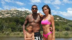 Melissa Satta, le vacanze proseguono in Corsica: foto di famiglia con Boateng e il figlio