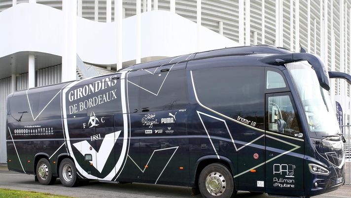 Medici francesi in ospedale a Mulhouse: li trasporta il pullmann calcistico del Bordeaux