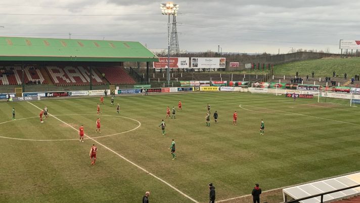 Derby di Belfast: Bryan porta allo stadio papà dopo 48 anni, ma il Glentoran perde contro i rivali del Cliftonville
