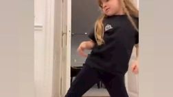 VIDEO / La figlia di Wanda balla sull’ultimo singolo di Oriana: “Innamorata di lei!”