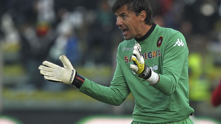 Cagliari, Avramov: “Il dualismo Cragno-Olsen in porta non è positivo, che bello Nainggolan di nuovo rossoblù”