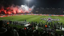 Livaja espulso, l’Aek di Massimo Carrera rimane in 9: il derby delle K al Paok su rigore, 1-0!