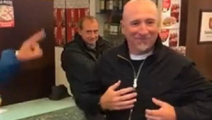 Sardegna isola felice e tifosi tutti in coro: Maran ricambia e paga da bere