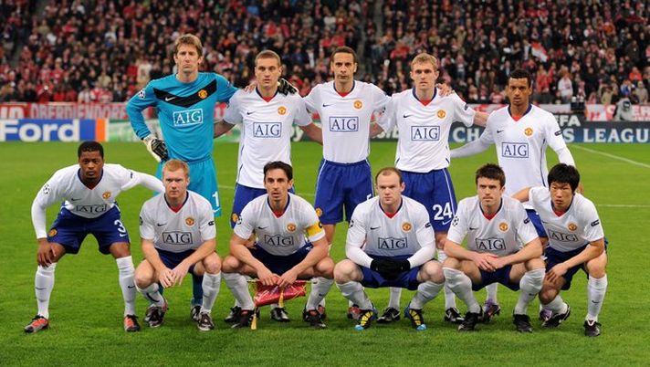 Manchester discute: Rio Ferdinand vuole lo stop e niente titolo al Liverpool, Gary Neville “La rivalità viene dopo”