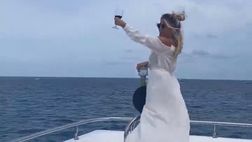 VIDEO / Wanda Nara come Rose in Titanic: al posto di Jack un bicchiere di vino