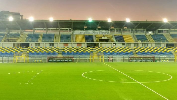 Lega Pro, doppio derby campano: pari Juve Stabia e vittoria Casertana ma l’emozione è tutta per Diego Maradona