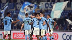 Tutta Roma verso il derby: per Anna Falchi è una finale, strade chiuse e bus deviati, il libro sui derby della Gloria
