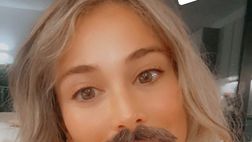 Diletta, ma che fai? Alla Leotta spuntano… i baffi! E chiede ai fan: “Ho bisogno di…”