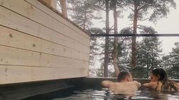 Relax natalizio per Kulusevski: il giocatore bianconero in vacanza con la fidanzata