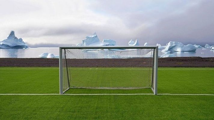 In Groenlandia il bordocampista è il ghiaccio: ma a Nuuk i derby non mancano di certo…