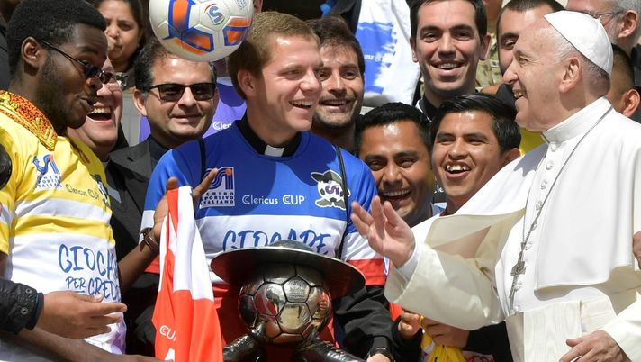 Scendono in campo i seminaristi: al via il campionato di calcio dei sacerdoti