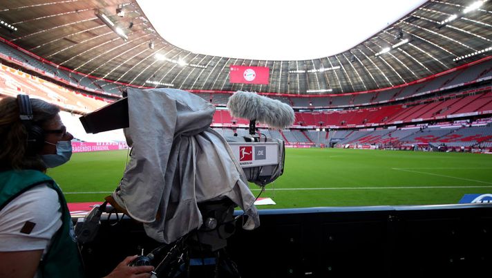 Bundesliga, diritti tv: derby dei soldi ok fra Borussia Dortmund e Schalke 04, ma da oggi al 2024 meno entrate…