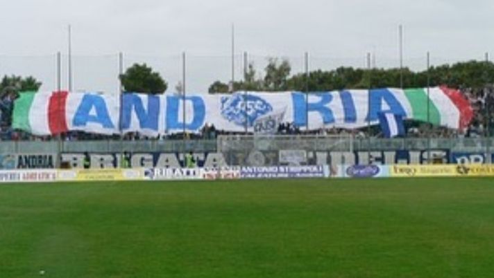 Che derby fra Andria e Taranto: prezzi dimezzati, curve deserte, caos societario e delusione
