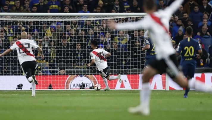 Notte di Buenos Aires, uno squarcio nella quarantena: a tutto volume i gol del River contro il Boca al Bernabeu!