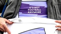No Var! La protesta inglese monta in tutti gli stadi della Premier League