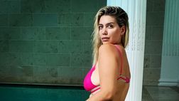 Wanda Nara, ecco l’estate perfetta: amica, Mate e piscina. Che bikini per lady Icardi