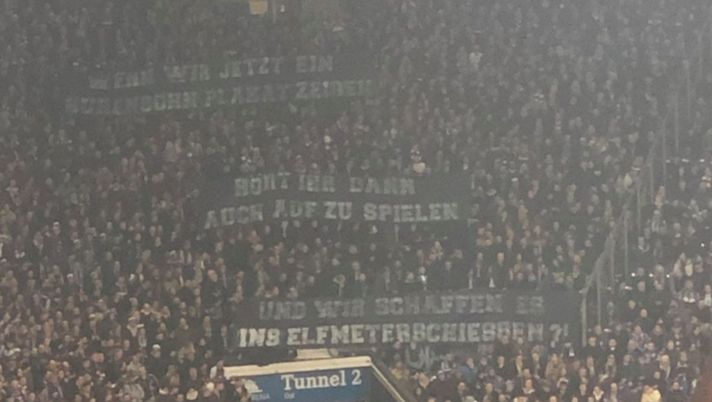 Tifosi Schalke contro la Federcalcio tedesca: “Se scriviamo figlio di…interrompete tutte le partite?”