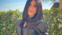 Federica Nargi e il Natale… in nero. Curve pazzesche: “Christmas is coming”