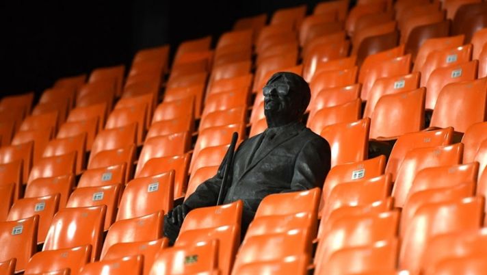 Mestalla, all’ora del derby rinviato Valencia-Levante allo stadio c’era solo lui, puntuale: l’eterno Vicente Navarro