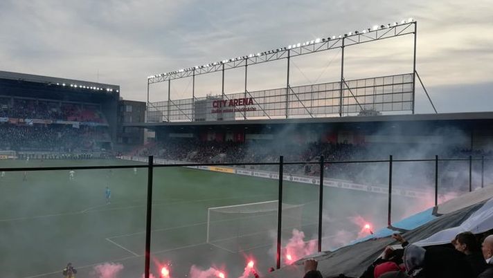Derby nazionale slovacco: agguato degli ultras dello Spartak Trnava ai tifosi di Bratislava diretti in stazione