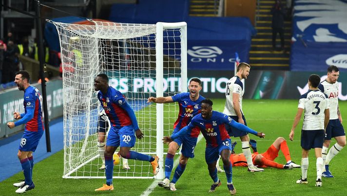 London derby in tono minore per il Tottenham: Mou raggiunto sull’1-1 da Roy Hodgson