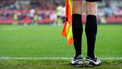 2′ Categoria Veneto, il papà guardalinee rompe il naso al portiere avversario: caos sugli spalti e in spogliatoio!